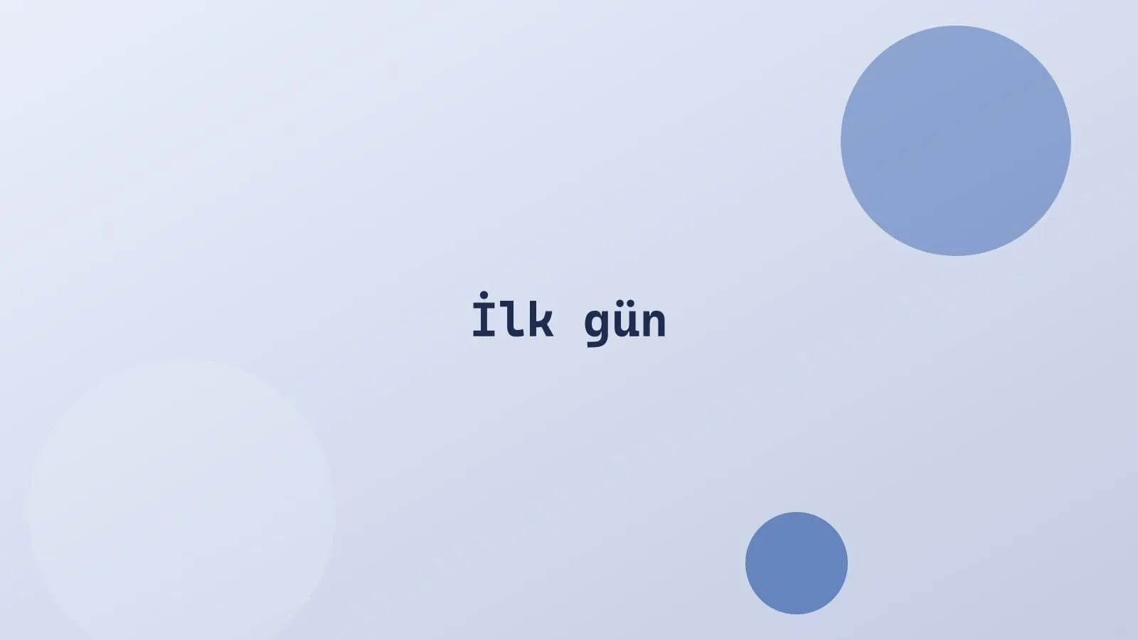 Okulun ilk günü annesinin elini tutan küçük çocuk
